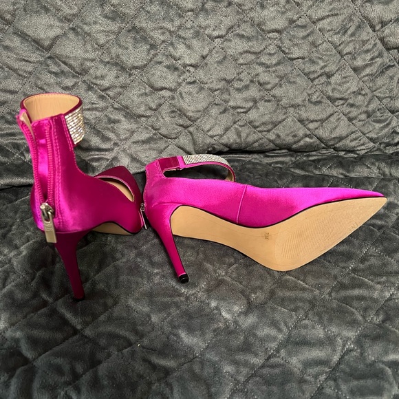 Never worn - Picture 5 of 6